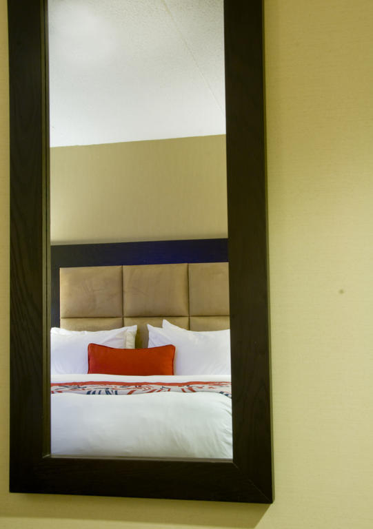 Ramada Plaza Crystal Palace Dieppe Szoba fotó